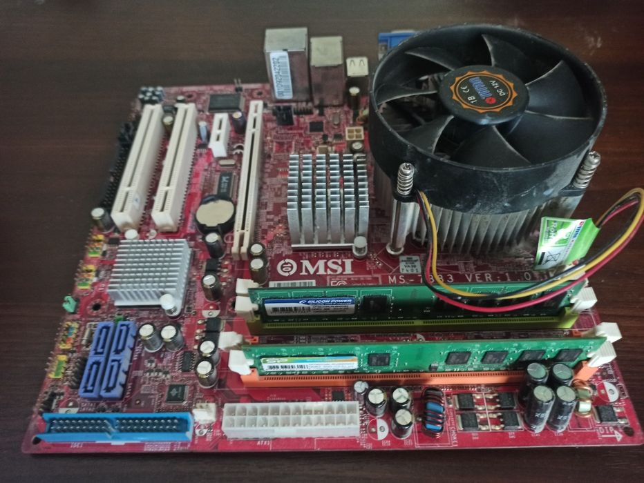 Комплект MSI G31M2-F V1,+ Intel Core2 Duo E8400 3.00GHz.+Zotac gt 240