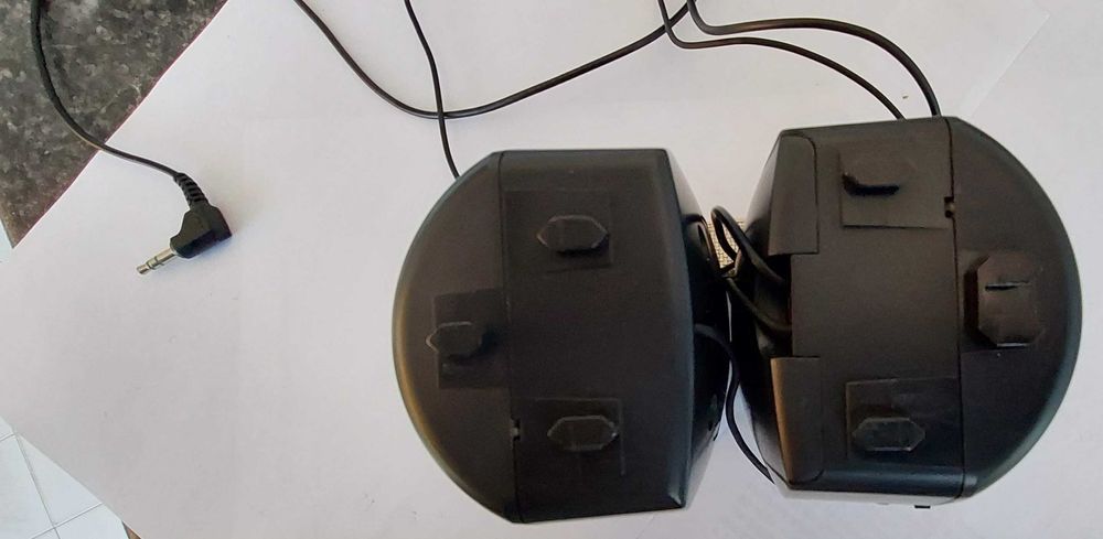Mini Colunas Portáteis SONY (amplificadas com pilhas)