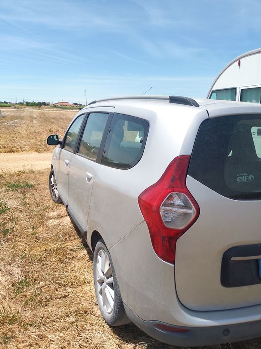 Carrinha de 7 lugares
