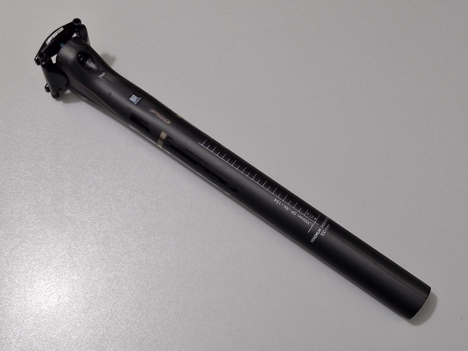 Espigão de selim FSA em carbono 31,6mm novo a estrear