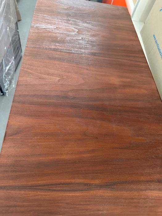 Secretária de estudo/trabalho