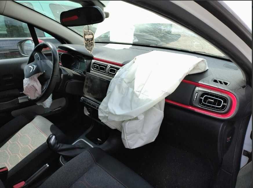 Citroen C3 1.2 Puretech 110 cv Salvado