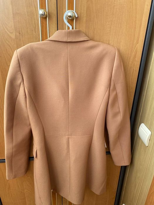 Бежева сукня-піджак Zara