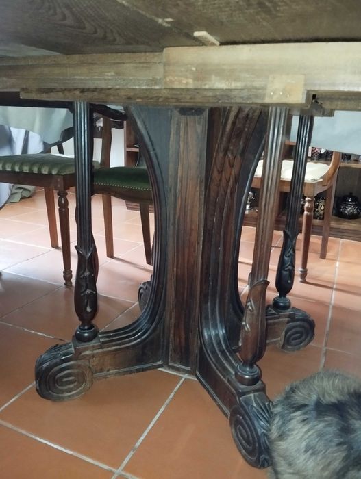 Sala de jantar antiga pau santo