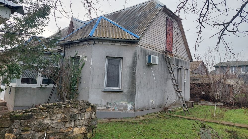 Продам дом в центре села Александровка,рядом с пос.Котовского!