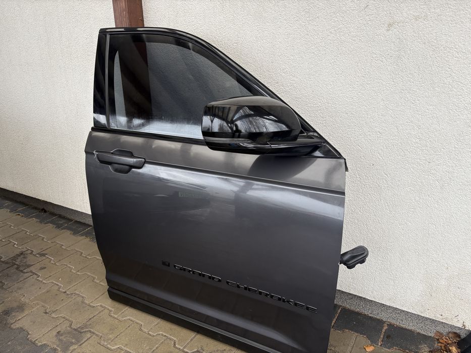 Drzwi prawy przód Jeep Grand Cherokee WL