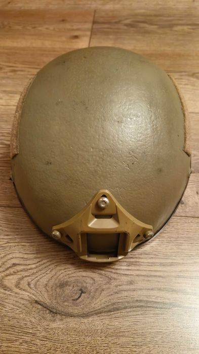 Шлем с "рельсами" и чехлом