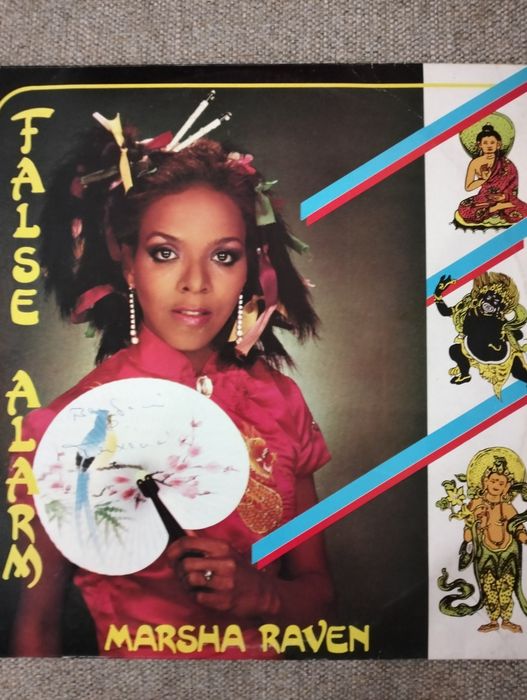 Maxi Single Marsha Raven