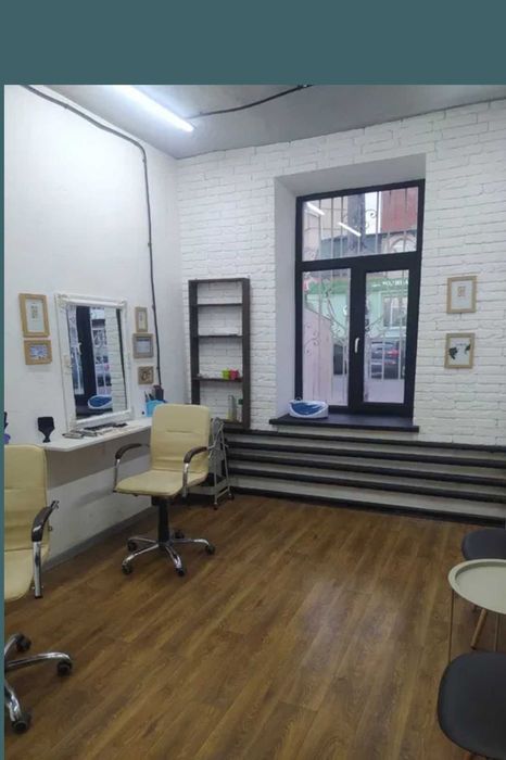 Продам перукарню приміщення центр здам оренда продаж бізнес