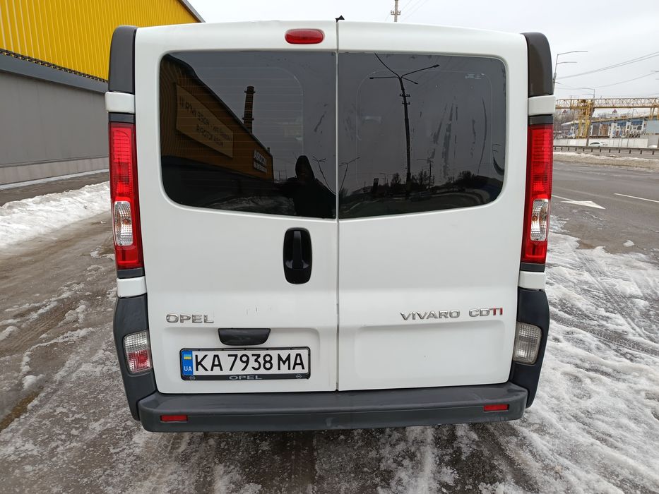 Продам Опель Віваро