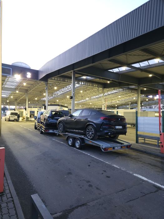 Евакуатор Автовоз Польща Україна