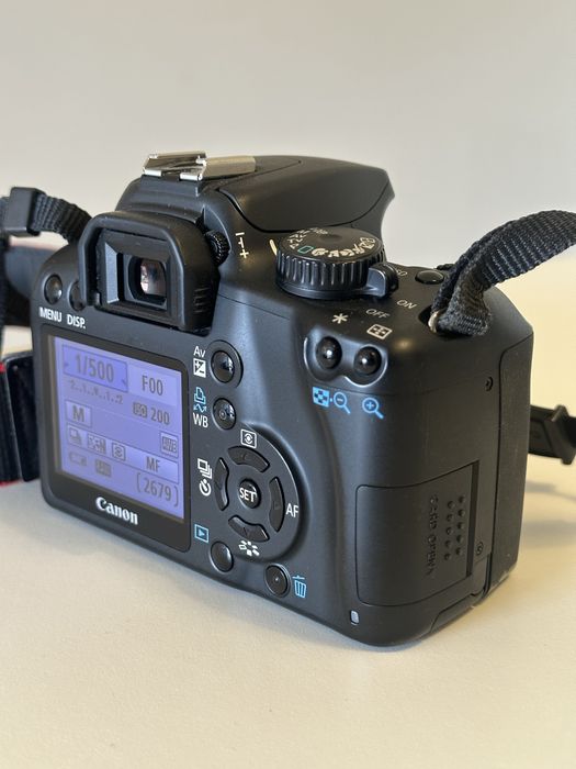 Canon EOS 1000d + 50mm f/1.8 + 70-210 f/4-5.6
