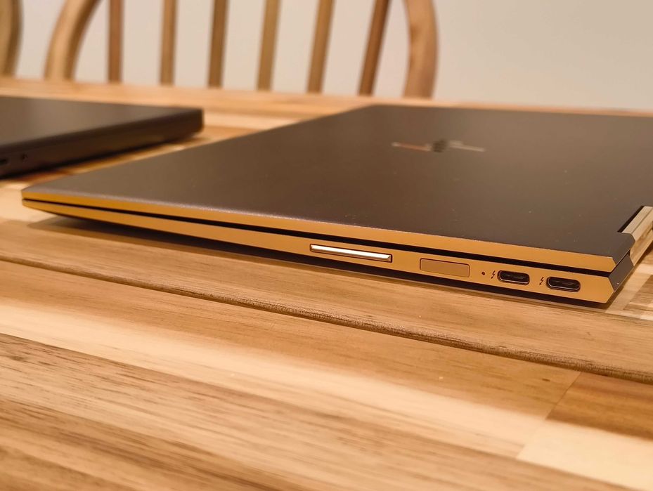 HP Spectre x360 (i7 8ª Gen) - Estado Irrepreensível - Premium & Touch