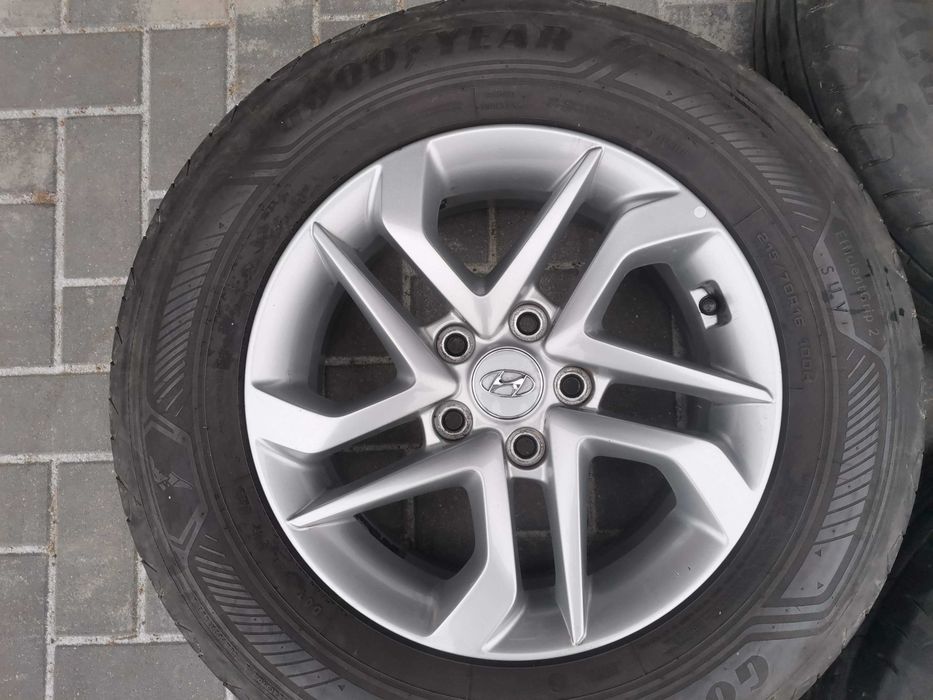 Felgi HYUNDAI Tucson ix35 i30 i40  6,5Jx16H2 5x114,3 ET45 TPMS