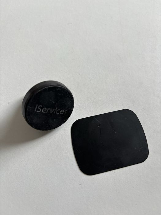 Íman e suporte para o carro IServices