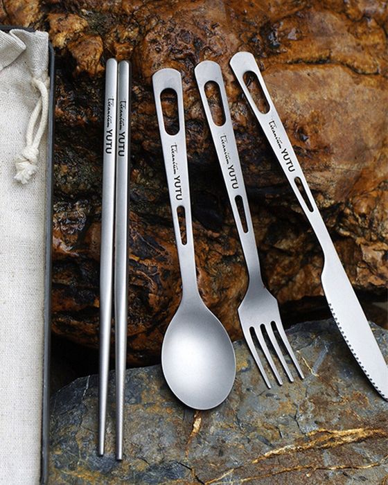 Похідні набори: титанові ложки, виделки, ножі, палочки, щипці. ТИТАН!