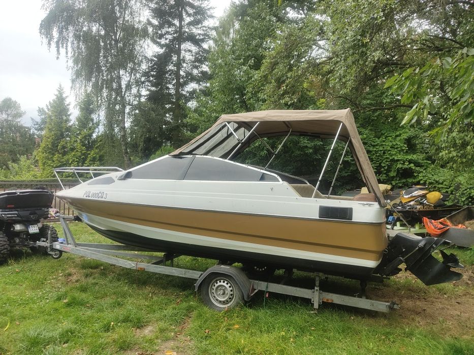 Bayliner Capri 1952