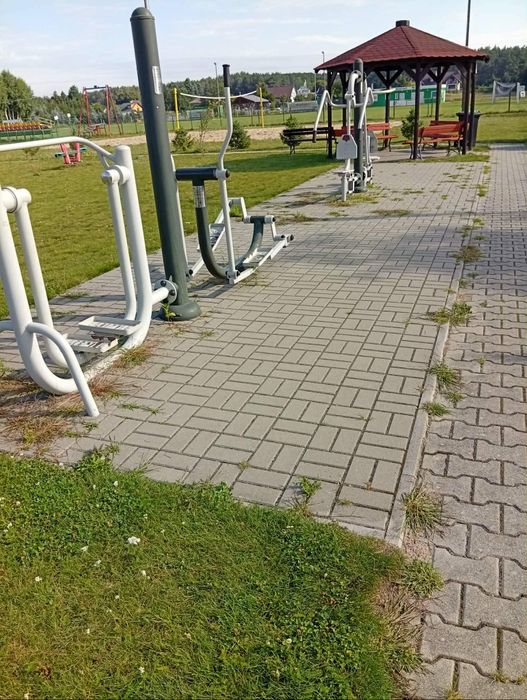 Myjemy na błysk kostkę brukową elewacje dachy
