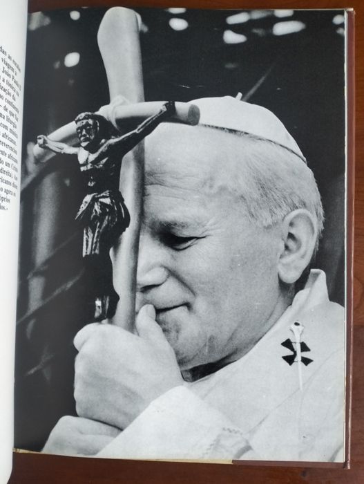 Livro João Paulo II em Portugal