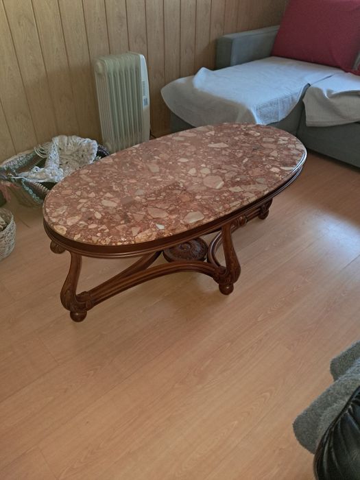 Mesa centro com pedra mármore