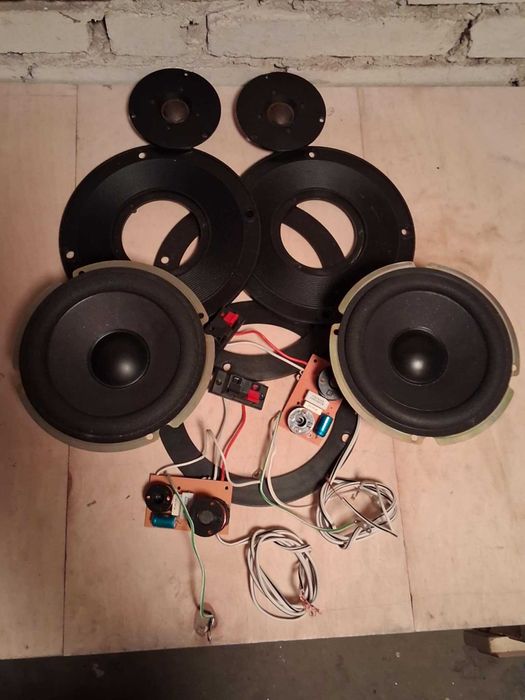 Zestaw głośników audio