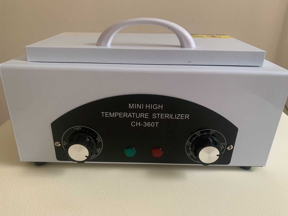 Професійний стерилізатор (сухожарова шафа)