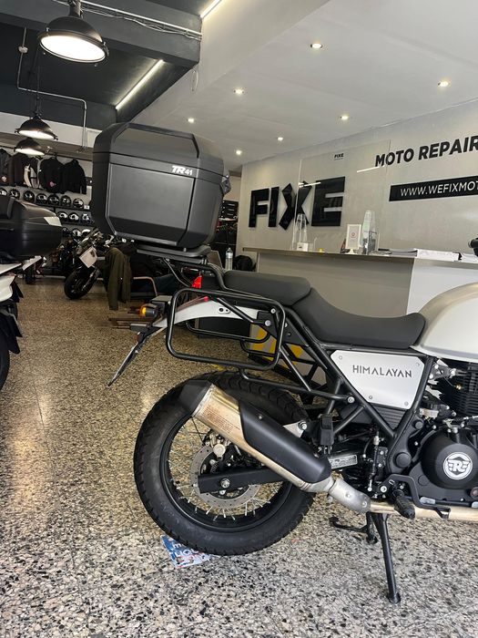 Royal Enfield Himalayan 411  de 2023 em estado "Novo" (738 Kms)
