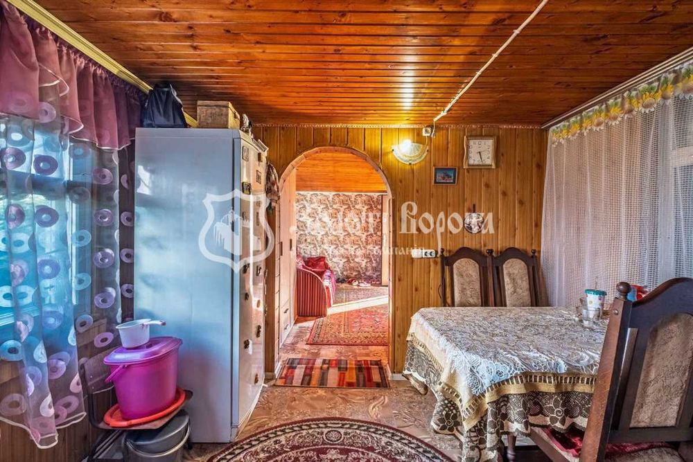 Будинок, 2пов. Гарний стан. смт. Велика Димерка, Броварський район