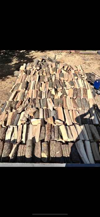Рубані дрова твердих порід