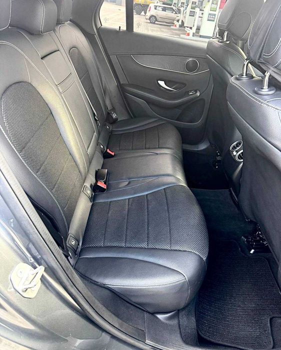 Mercedes-Benz GLC-Class 2019