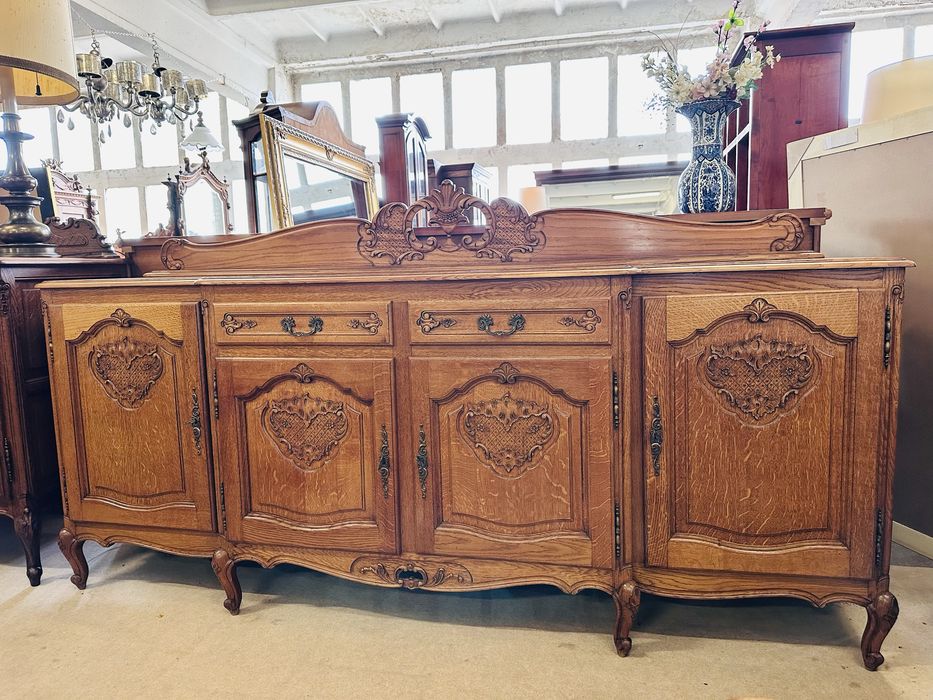 Zadbana i bogato rzeźbiona KOMODA LUDWIKOWSKA :)