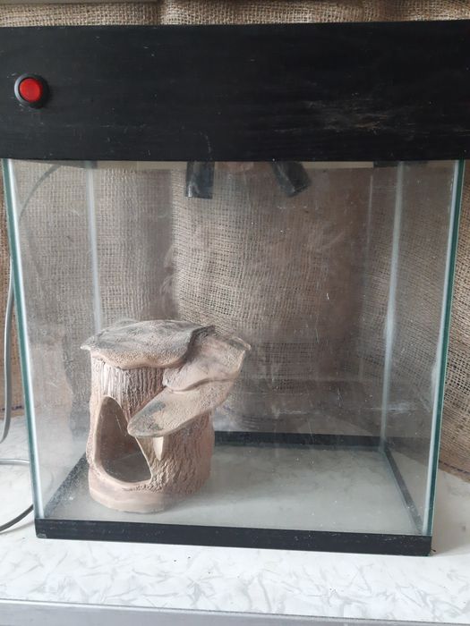 Продам акваріум у гарному стані