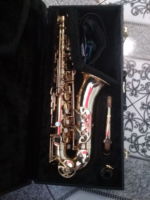 Саксофон альт, француз Buffet