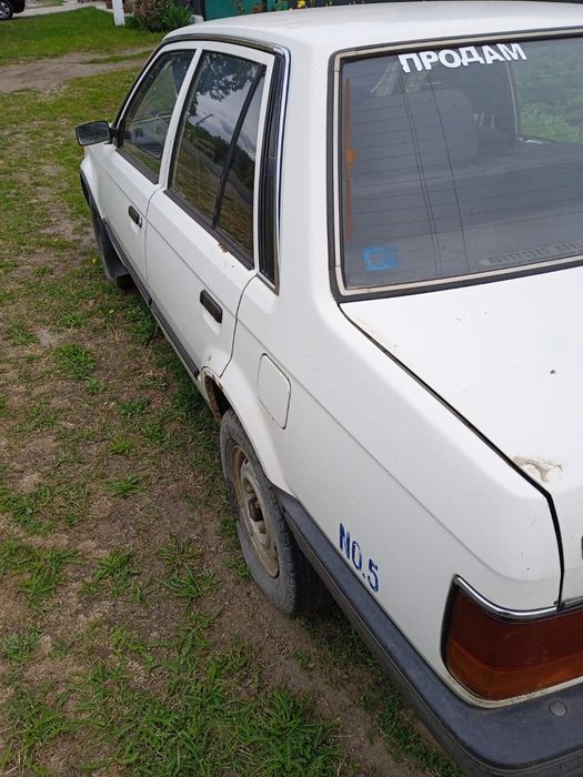 Продам мазду 323