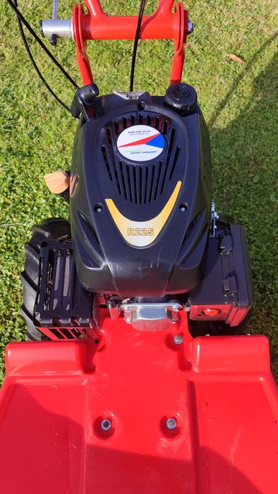 Сіно косілка vari  чеського виробника косарка