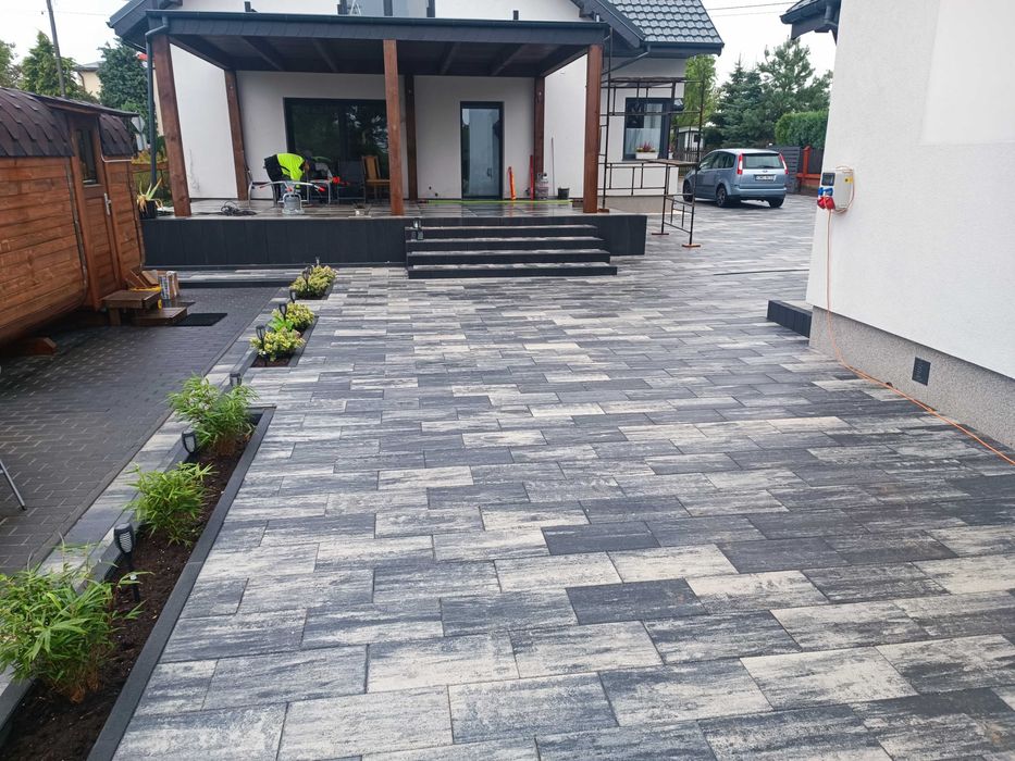 Układanie kostki brukowej