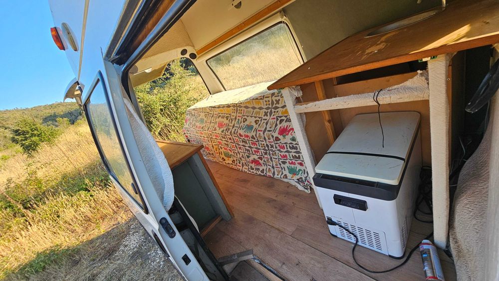 *** Mitsubishi L300 VAN ***