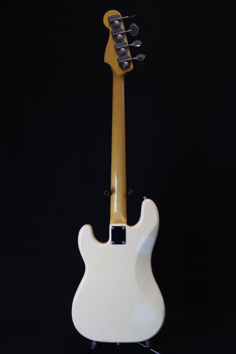 Fender Japan Precision Bass PB70 Reissue Olympic White