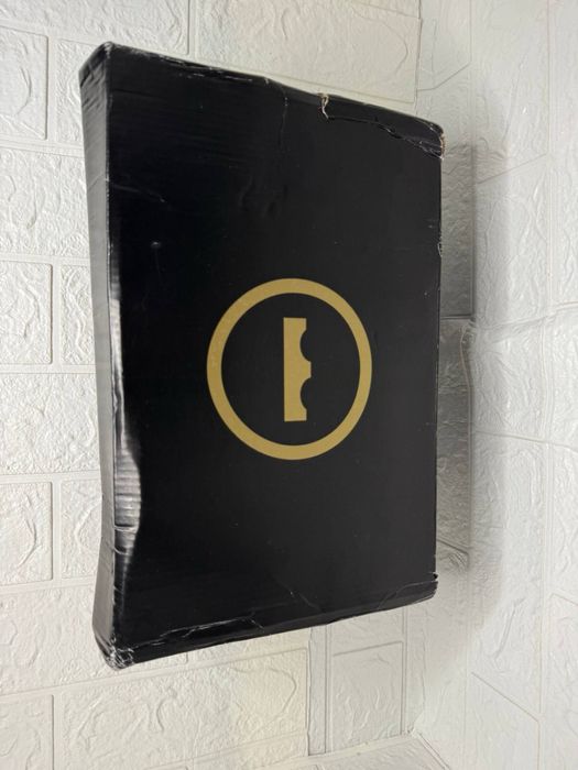 Баскетбольні кросівки Lebron 23