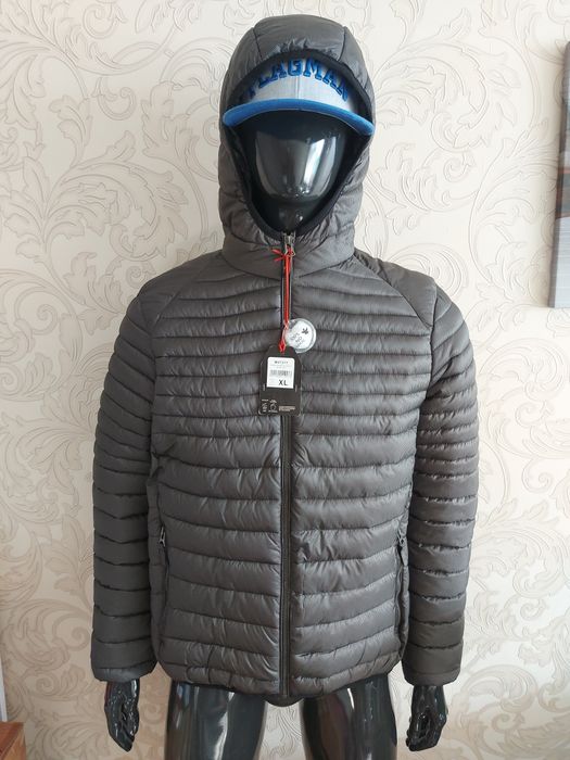 Продам куртку куплену в ІТАЛІЇ - Осінь,Весна