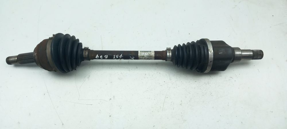 Transmissão frente esquerda FORD Fiesta VII (HJ, HF)