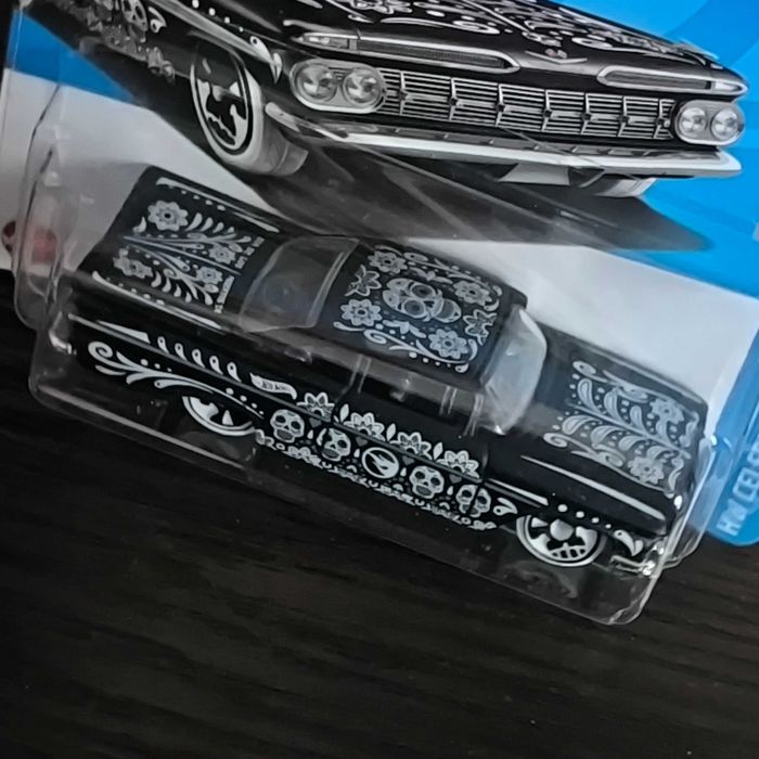 TH '59 Chevy Impala Hot Wheels 2024 r. 230/250 HTB02-N521 nr1141
