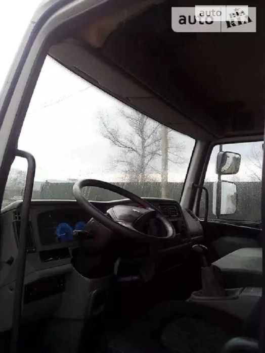 Кабіна Рено Мідлум 2006