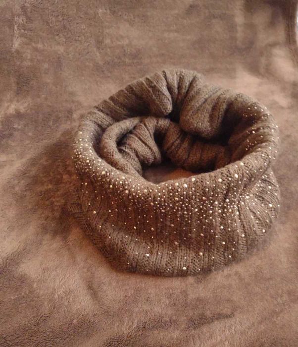 Szal szalik komin brązowy