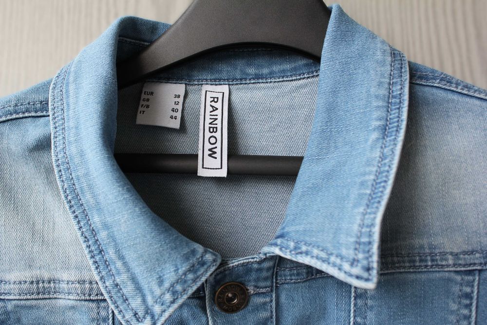 Джинсовый комбинезон с коротким рукавом