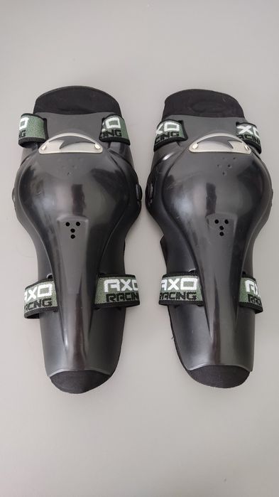 Налокітники та наколінники АХО