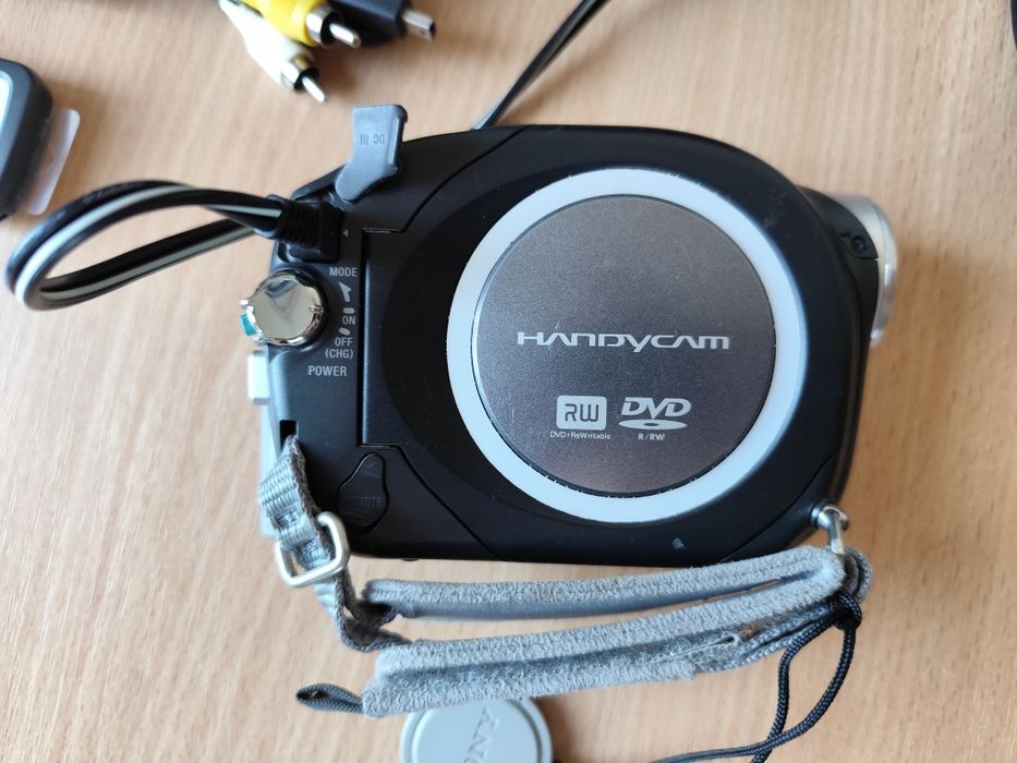 Sony DCR-DVD92E / Zoom 800x / Carl Zeiss оптика