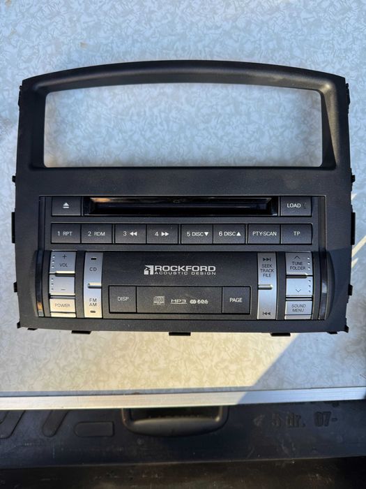 Штатна магнітола Rockford Mitsubishi Pajero Wagon 4