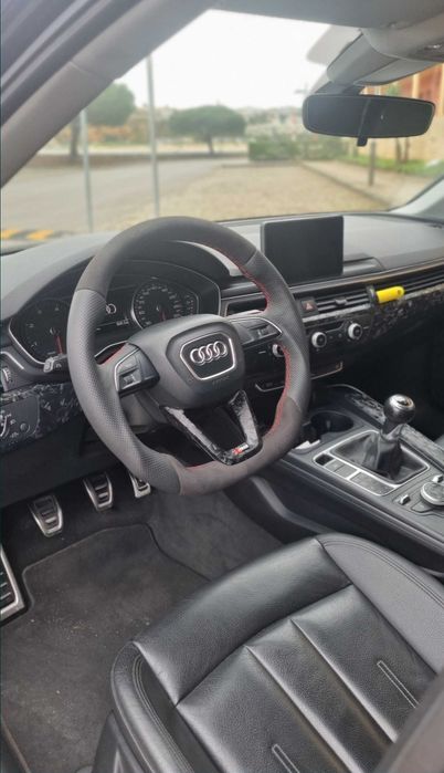Audi A4 B9 com look completo RS4