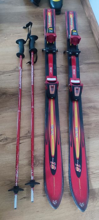 narty 110 buty 21 kask dla dziecka zestaw narciarski